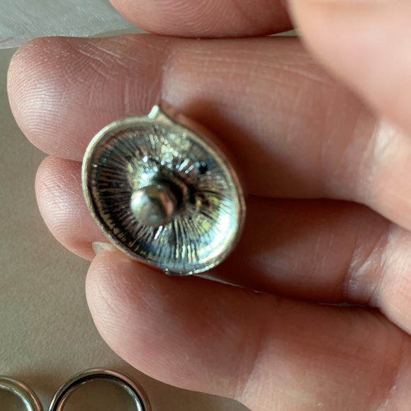 Ginger Snaps Bracelet with 2 Buttons - Picture 7 of 11